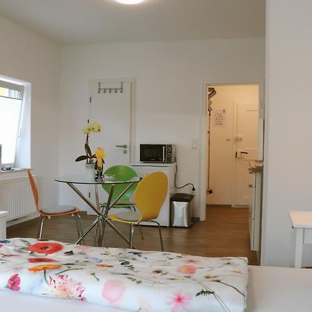 Helles Apartment Fuer 1-2 Pers. Mit Parkplatz Und Wifi Kraiburg am Inn Exteriér fotografie