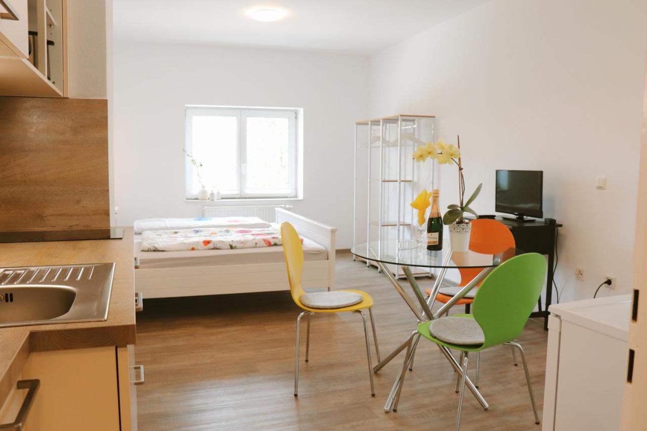 Helles Apartment Fuer 1-2 Pers. Mit Parkplatz Und Wifi Kraiburg am Inn Exteriér fotografie