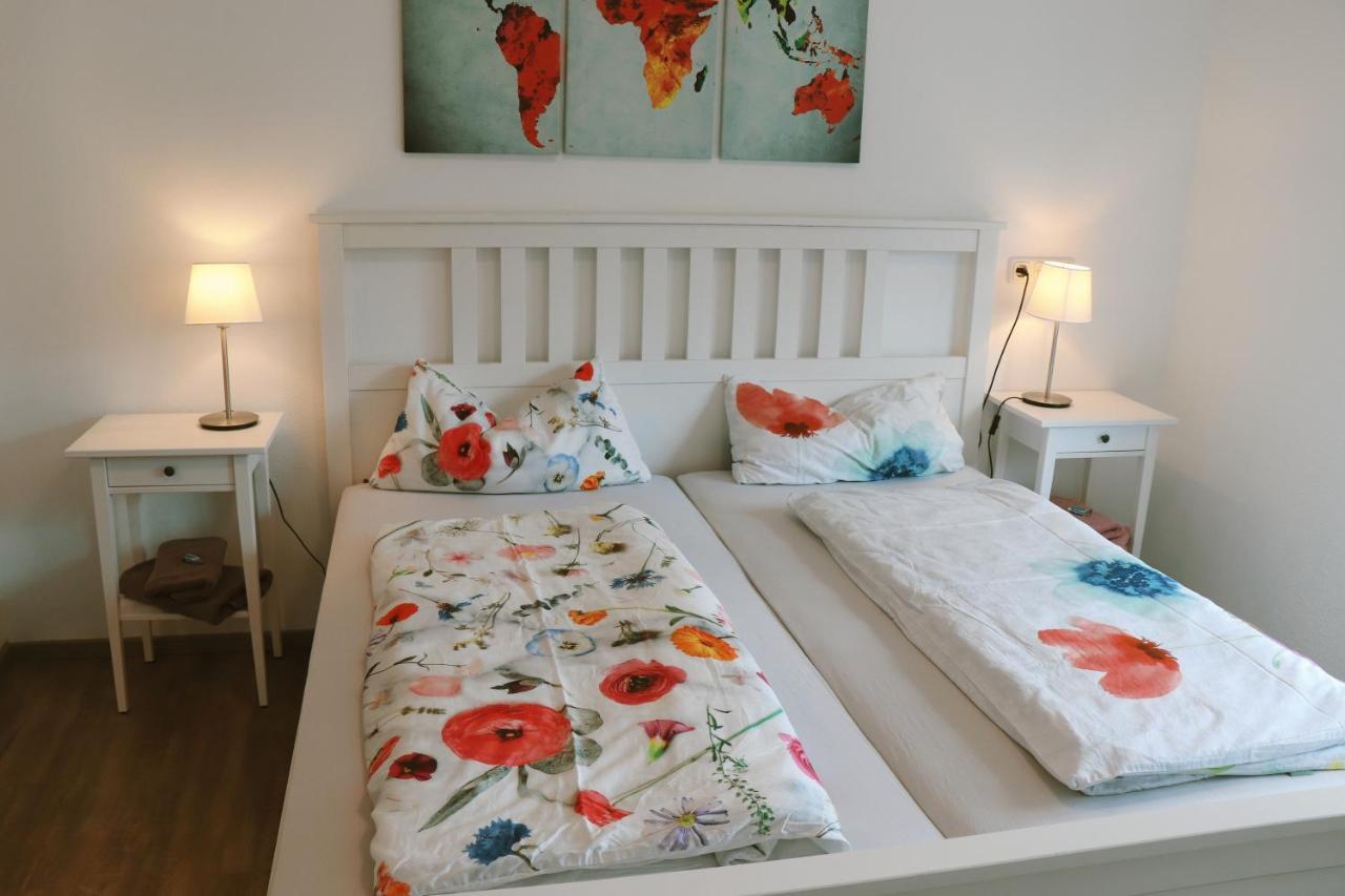 Helles Apartment Fuer 1-2 Pers. Mit Parkplatz Und Wifi Kraiburg am Inn Exteriér fotografie